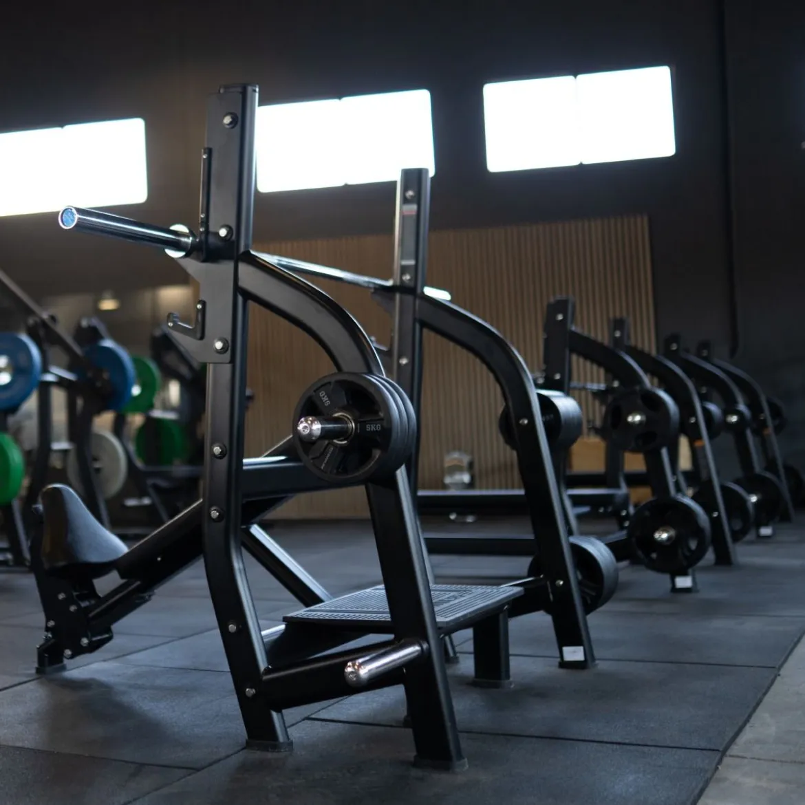 BANC OLYMPIQUE INCLINÉ BLACK SERIES