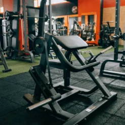 Biceps Curl avec Charge de Disques