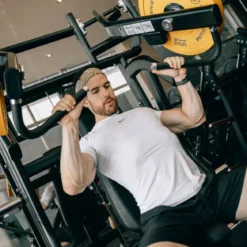 CHEST PRESS ISO-LATÉRALE BLACK SERIES