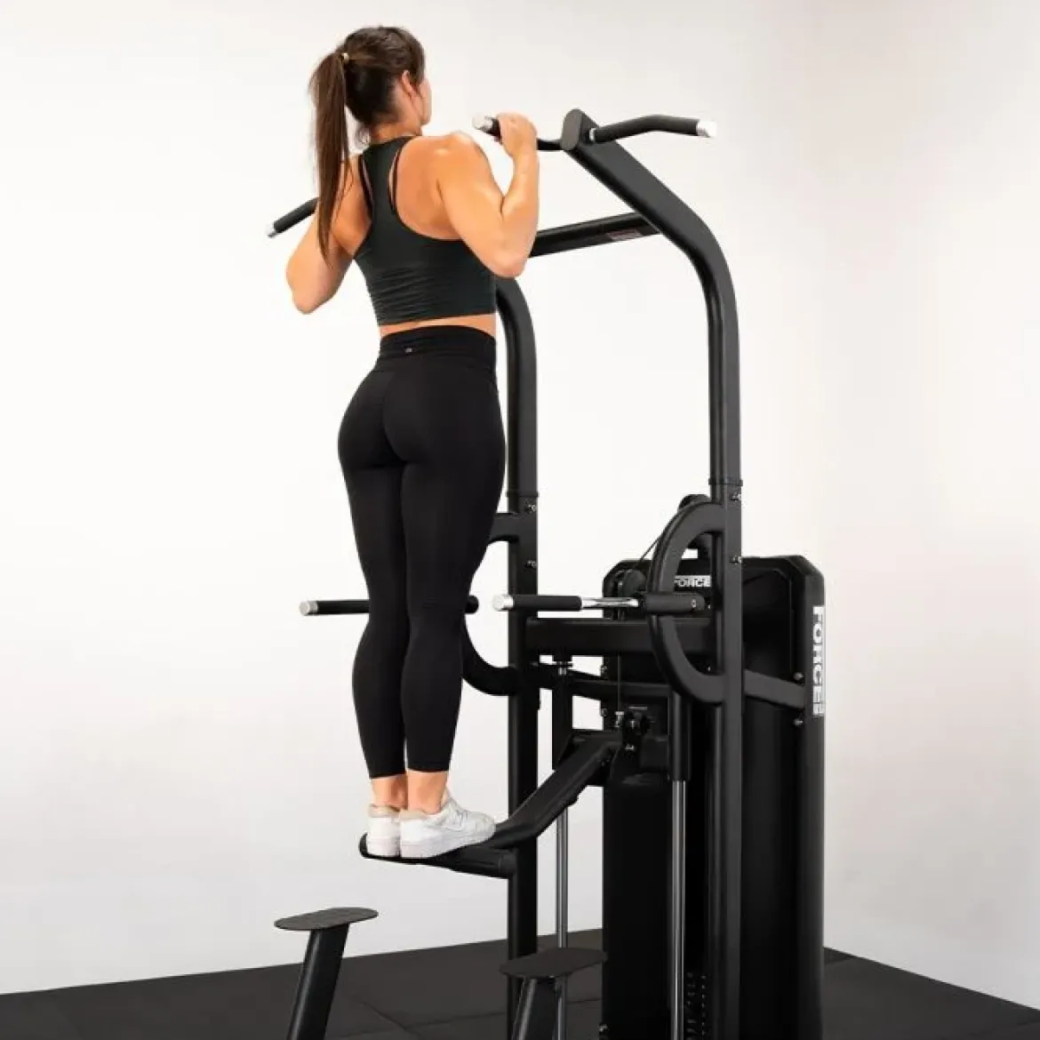 Dips et Tractions Assistées Kinetic Series
