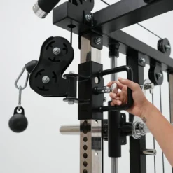 G4 All-In-One Trainer: Rack, Smith Machine et Double Poulie + 154 kg de Poids Inclus