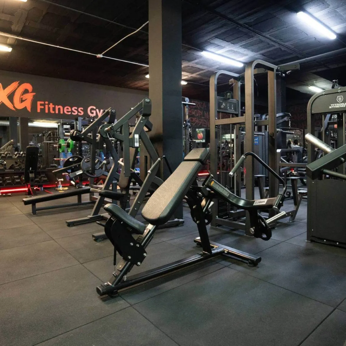 INCLINE PEC FLY ISO-LATÉRALE BLACK SERIES