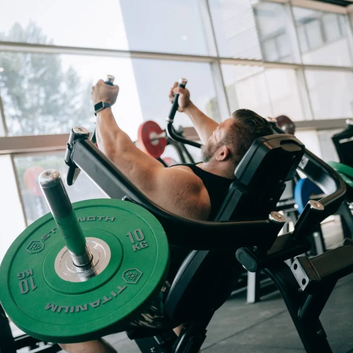 INCLINE PEC FLY ISO-LATÉRALE BLACK SERIES