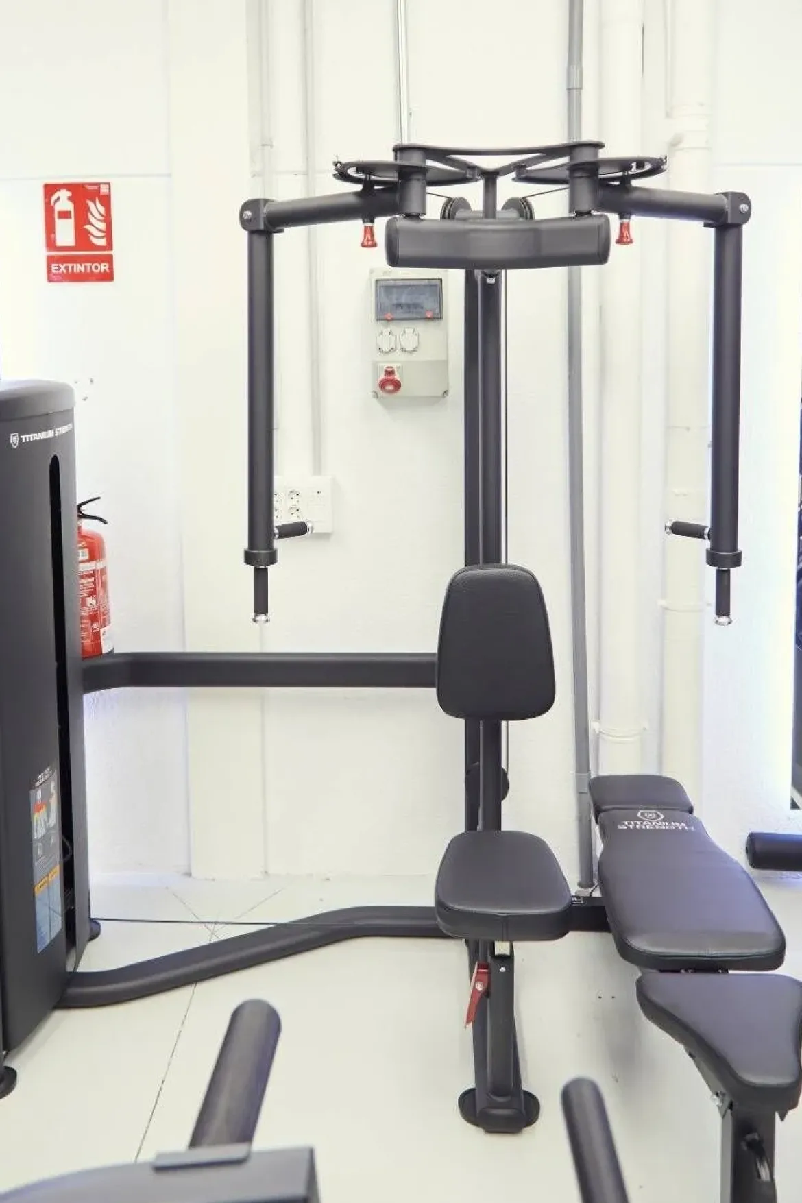 Pec Fly & Rear Delt TF7