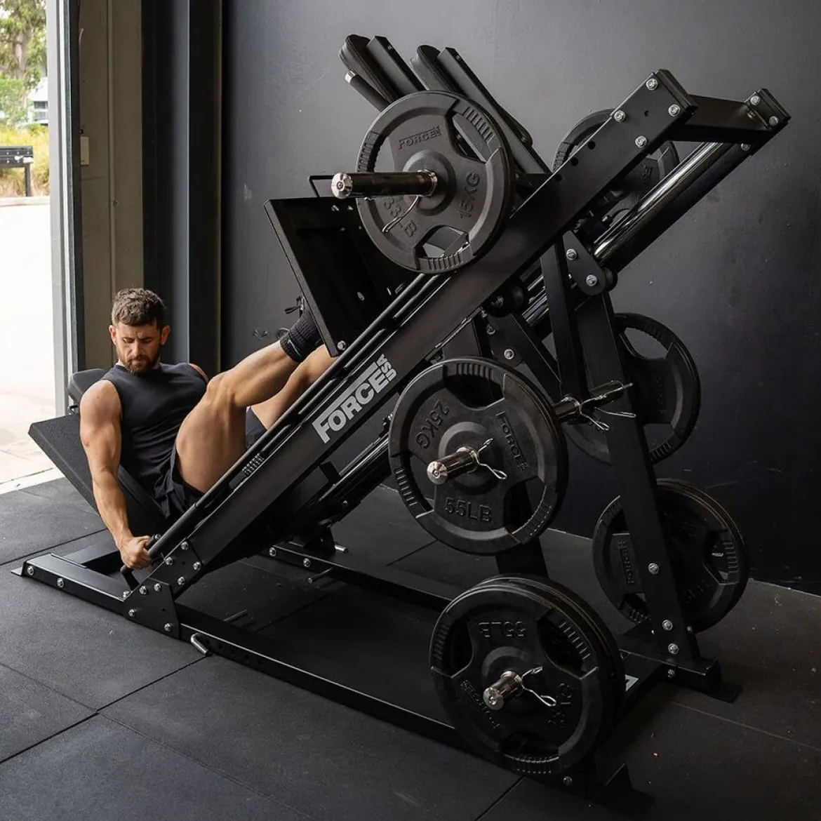 Presse à cuisses et Hack squat V2 Force USA