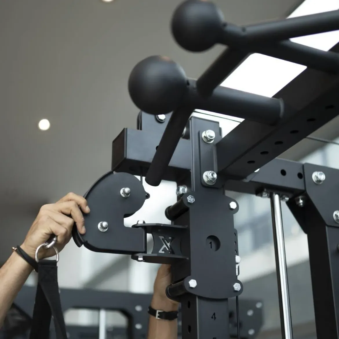 Smith Machine Multifonctionnelle B500 PRO - Machine Smith Commerciale à Double Poulie + Rack