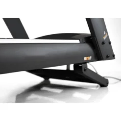 TAPIS DE COURSE MULTIMÉDIA PROFESSIONNEL TM900 TFT AVEC ÉCRAN TACTILE DE 16” - 22 KM/H