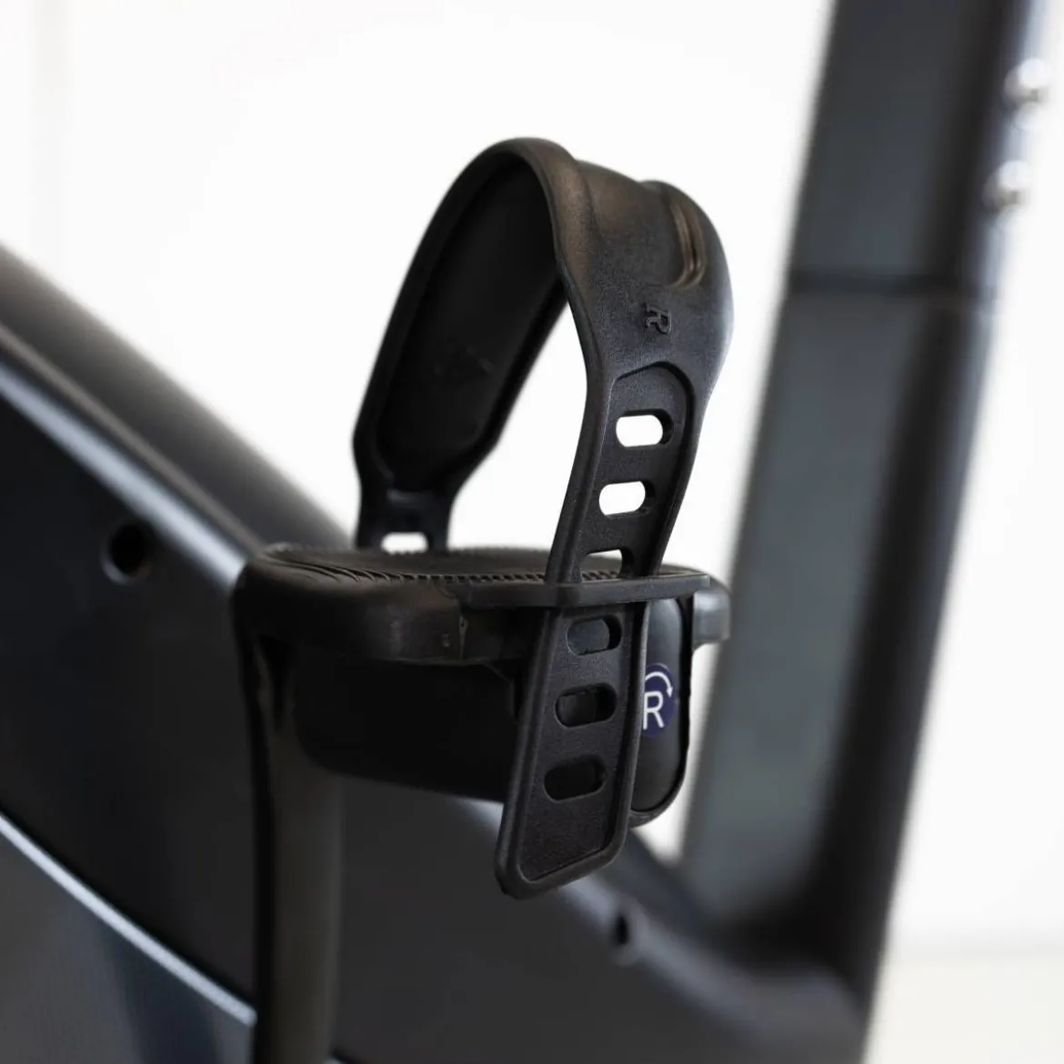 VÉLO D'APPARTEMENT VERTICAL COMMERCIAL ST900 LCD