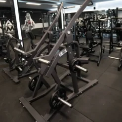 Wide IsoLateral Lat Pulldown